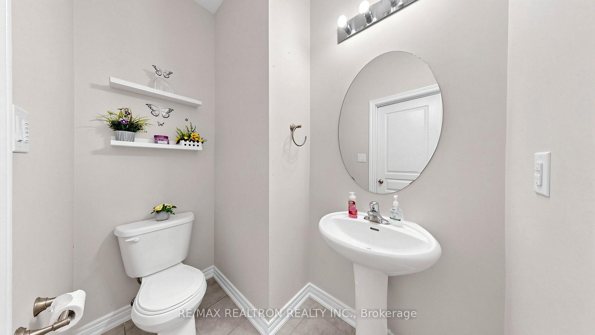 Photo 27 of 27 Pelham Drive, Vaughan, Kleinburg — HOMEH