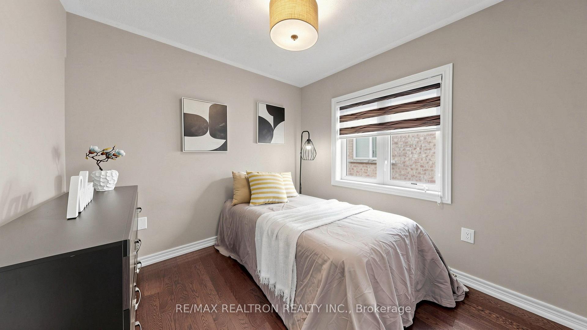 Photo 39 of 27 Pelham Drive, Vaughan, Kleinburg — HOMEH