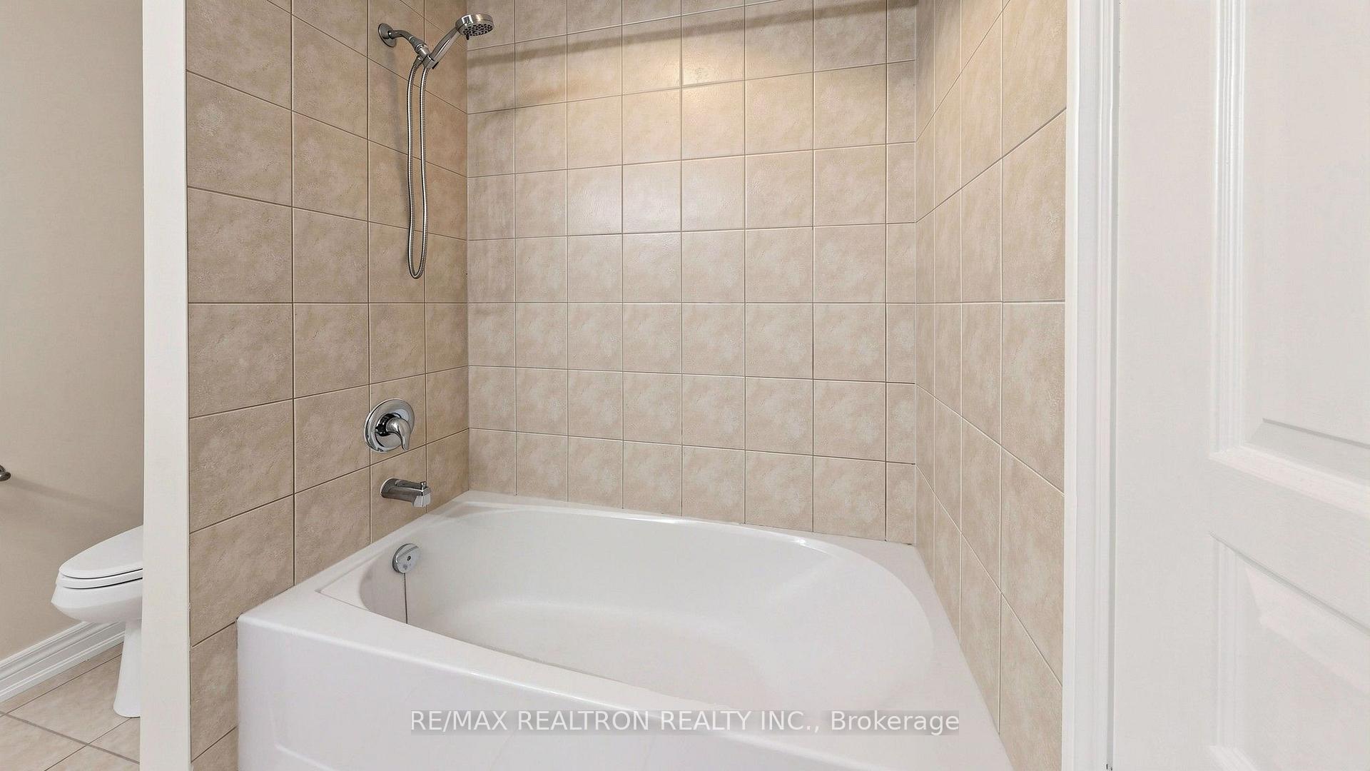 Photo 42 of 27 Pelham Drive, Vaughan, Kleinburg — HOMEH