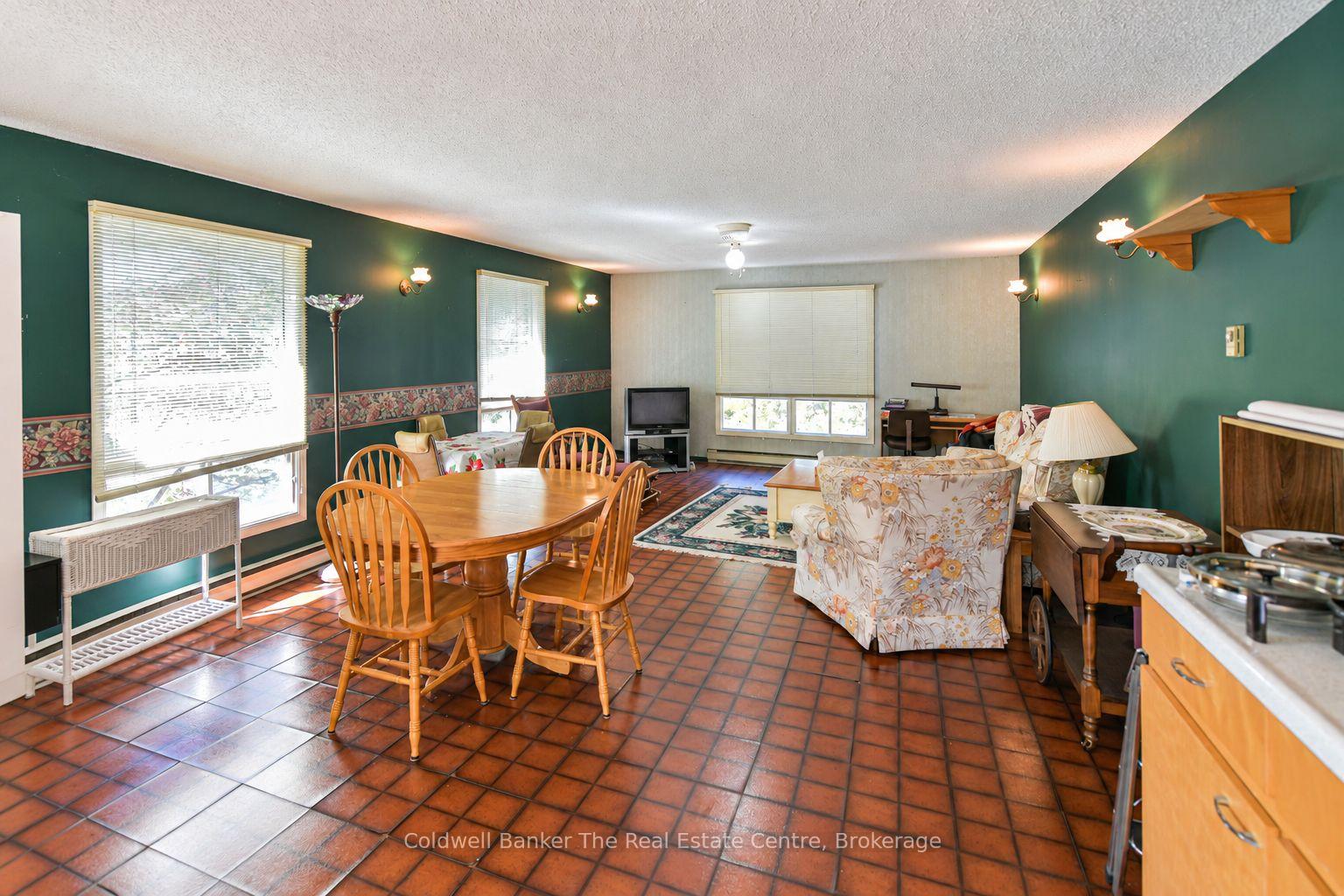 Photo 23 of 115 Jones Road, Gravenhurst, Muskoka (S) — HOMEH