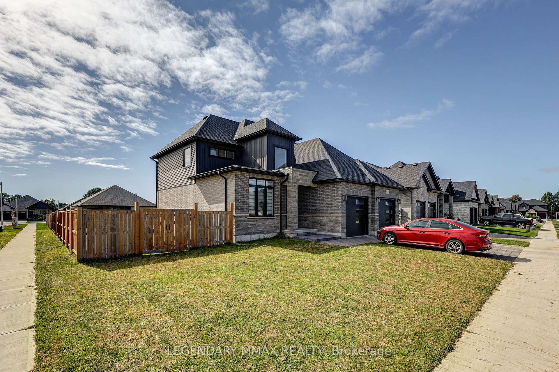 Photo 3 of 3 Stratham Street, Strathroy-Caradoc, SE — HOMEH