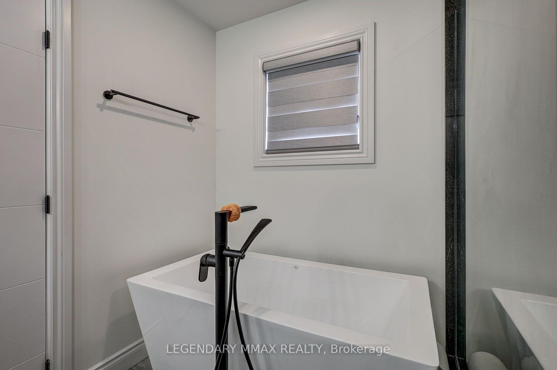 Photo 32 of 3 Stratham Street, Strathroy-Caradoc, SE — HOMEH