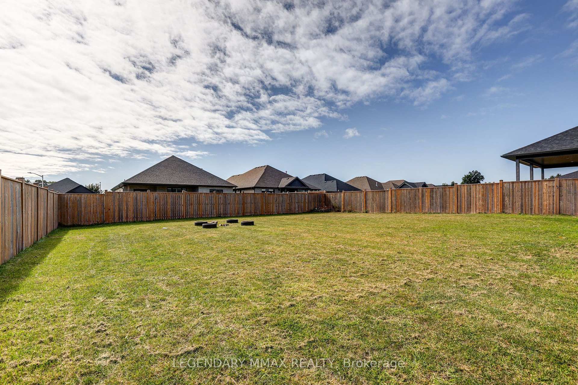 Photo 38 of 3 Stratham Street, Strathroy-Caradoc, SE — HOMEH