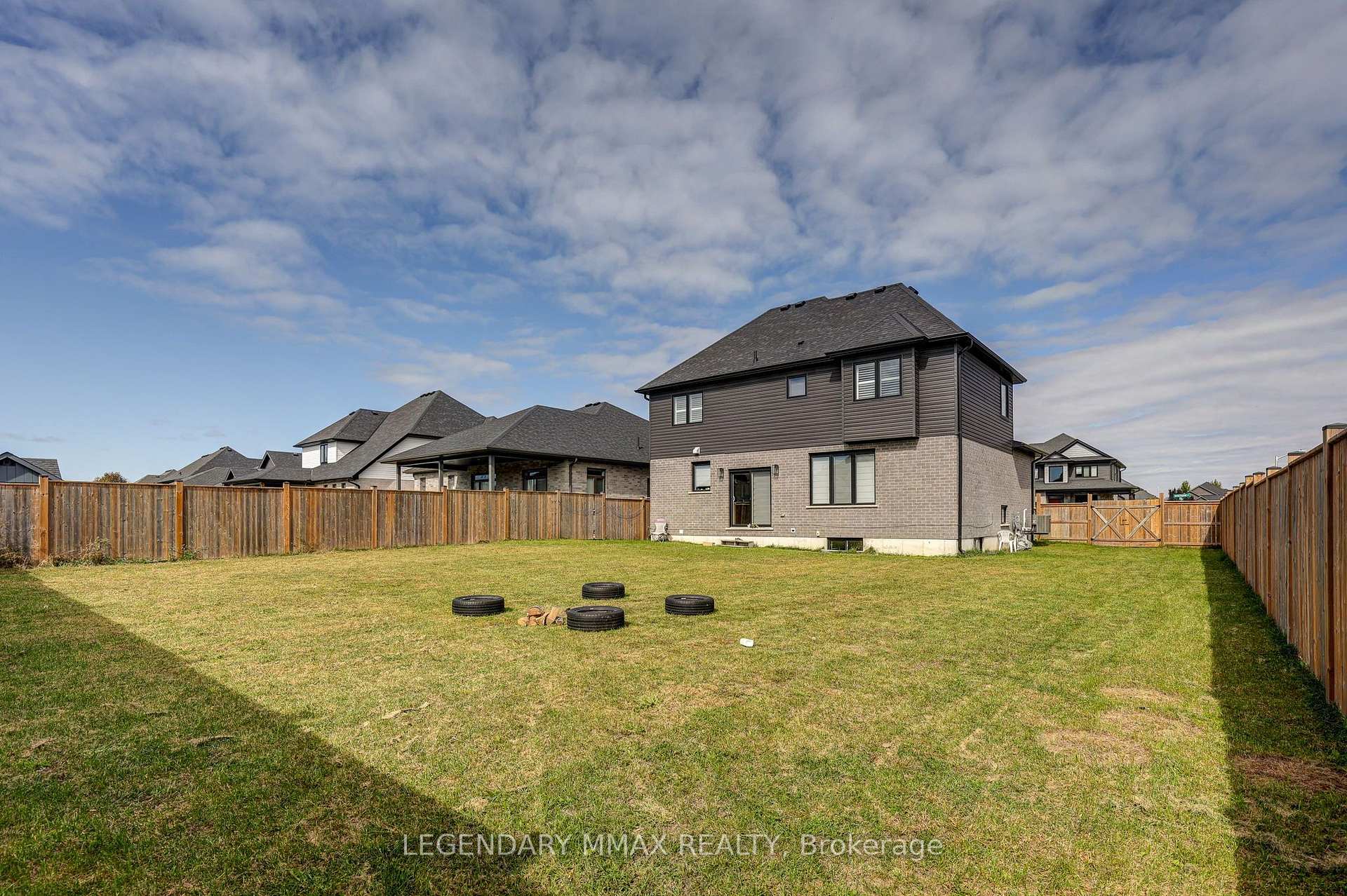 Photo 39 of 3 Stratham Street, Strathroy-Caradoc, SE — HOMEH