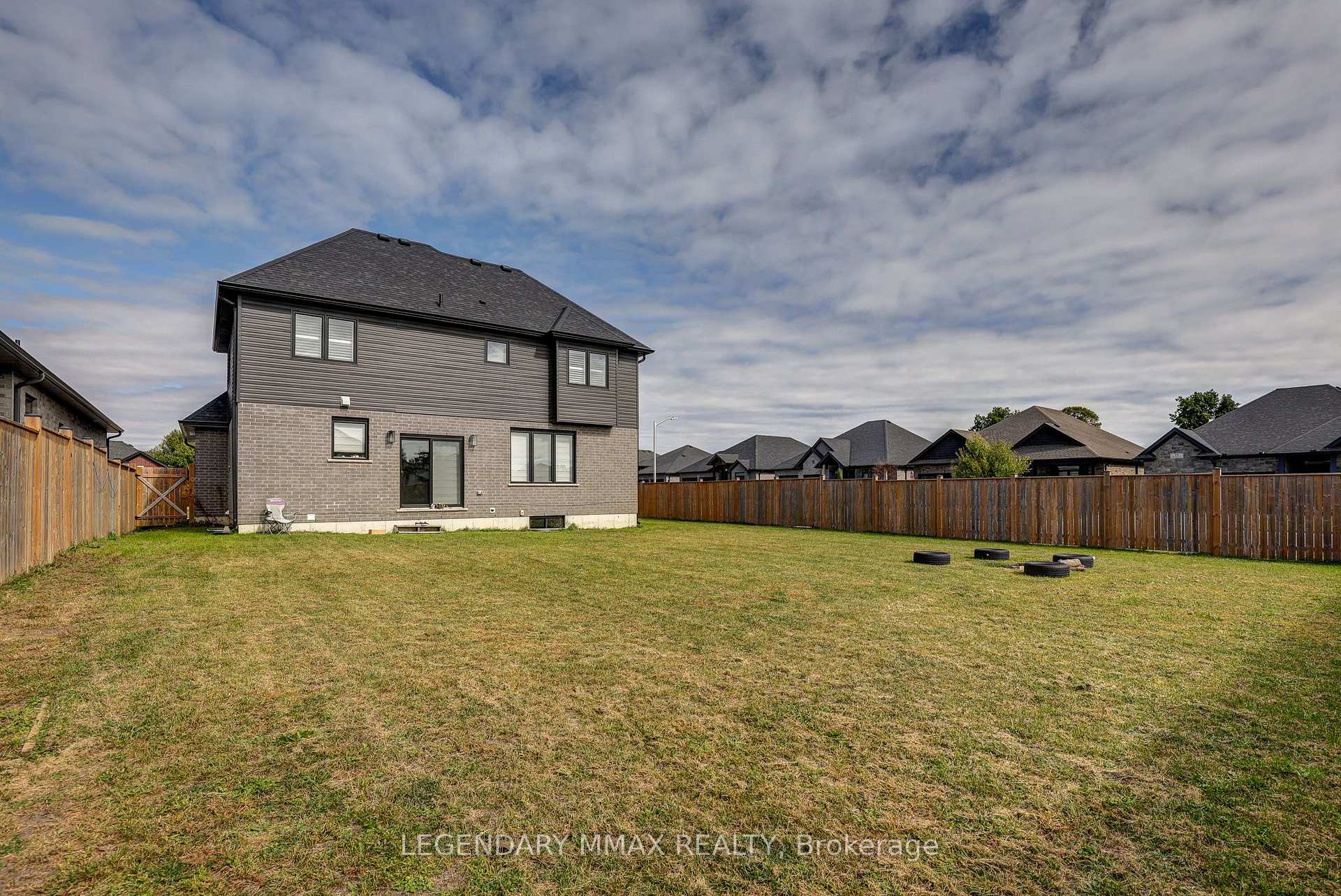 Photo 42 of 3 Stratham Street, Strathroy-Caradoc, SE — HOMEH