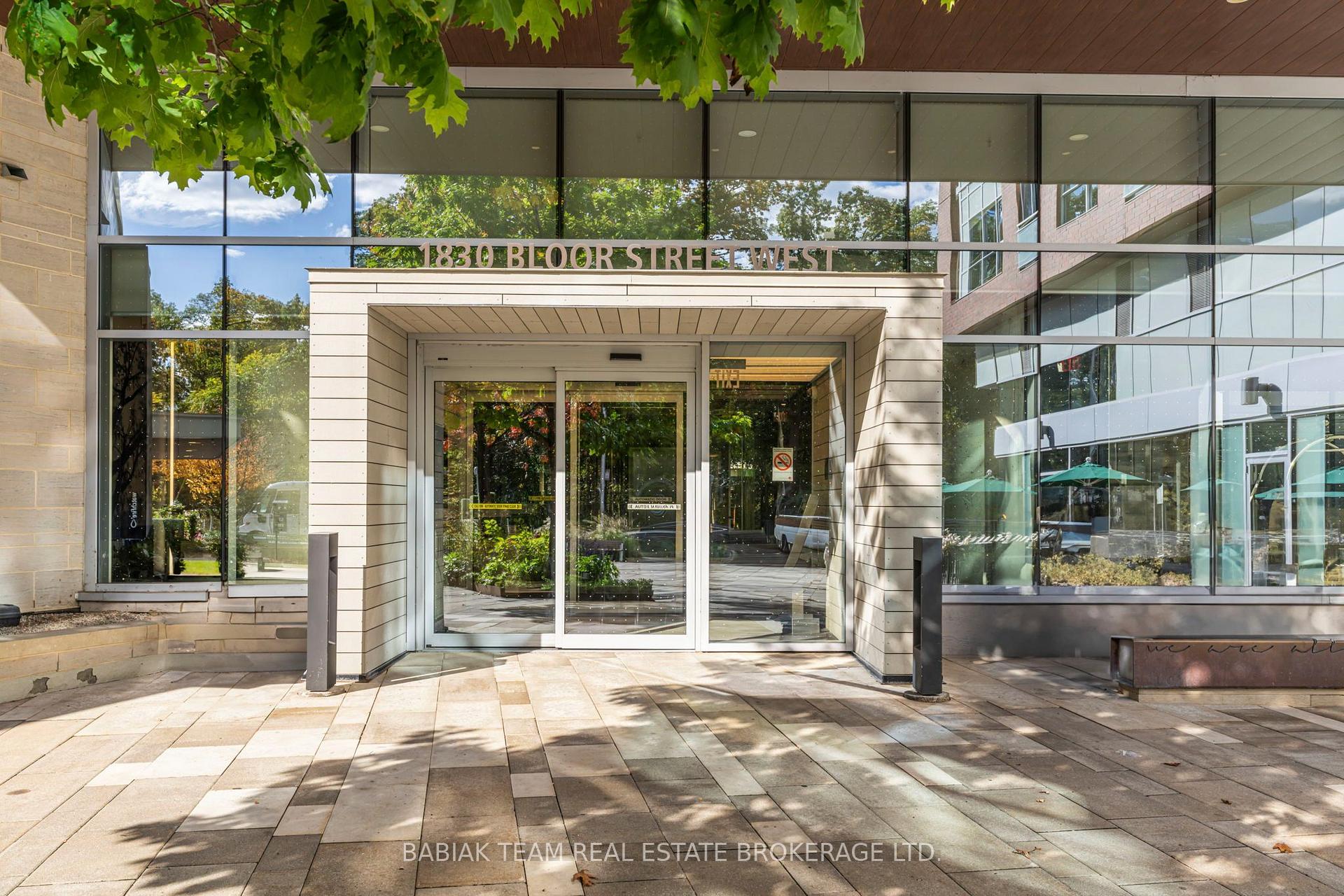 Photo 2 of Unit 1017, 1830 Bloor Street W, Toronto, High Park North — HOMEH