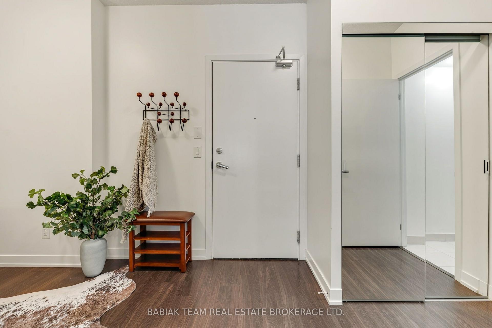 Photo 3 of Unit 1017, 1830 Bloor Street W, Toronto, High Park North — HOMEH