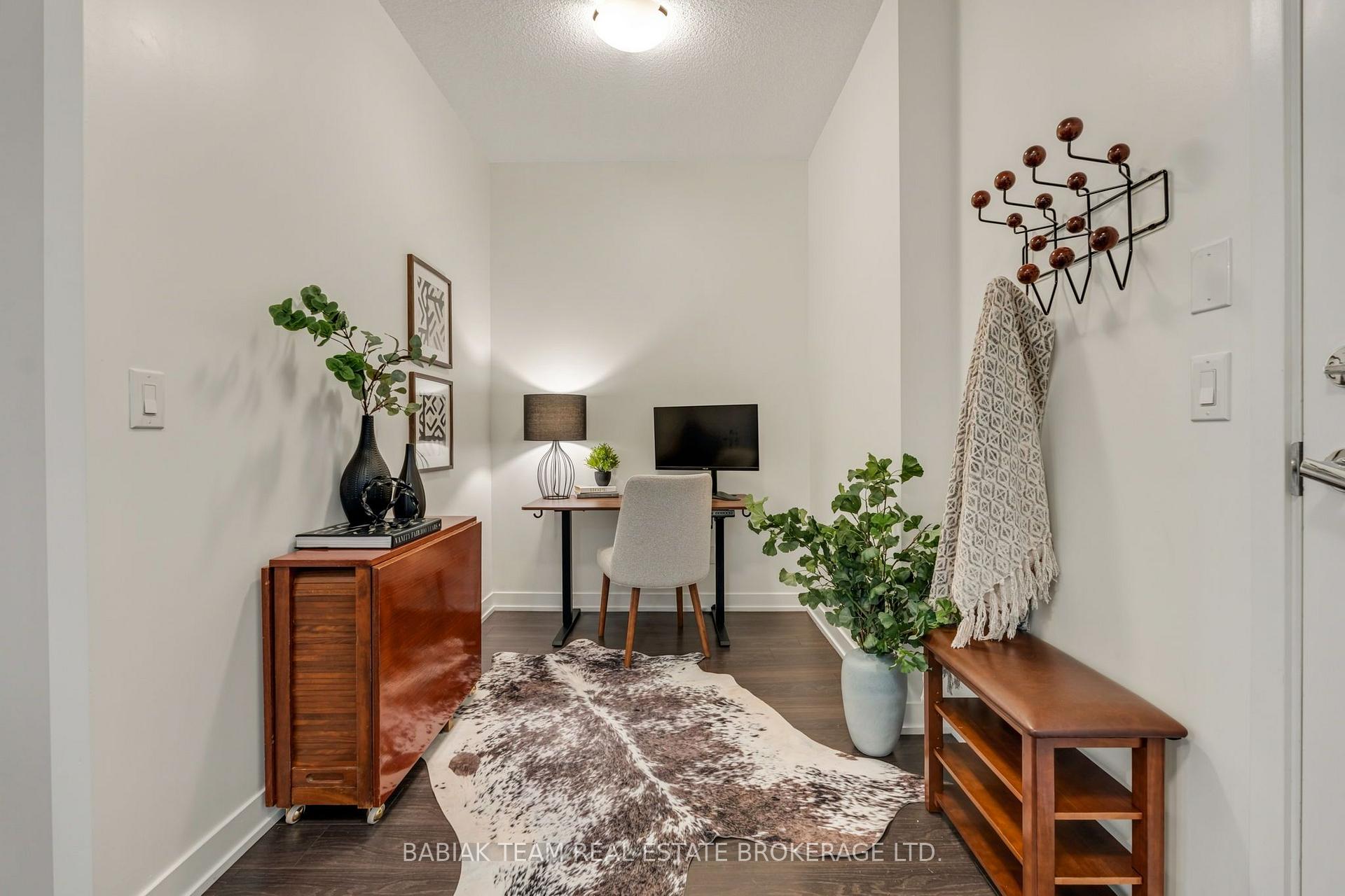 Photo 5 of Unit 1017, 1830 Bloor Street W, Toronto, High Park North — HOMEH
