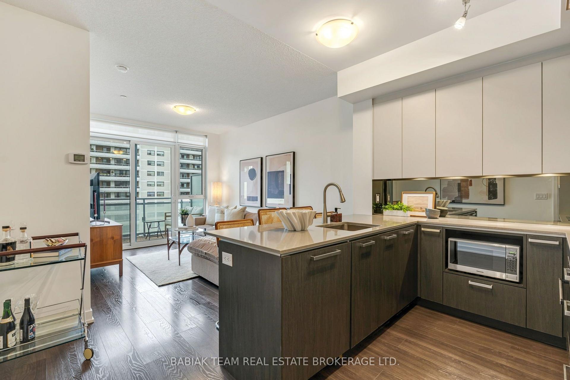 Photo 8 of Unit 1017, 1830 Bloor Street W, Toronto, High Park North — HOMEH