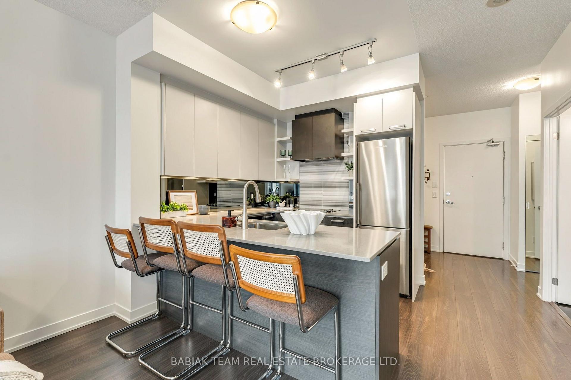 Photo 10 of Unit 1017, 1830 Bloor Street W, Toronto, High Park North — HOMEH
