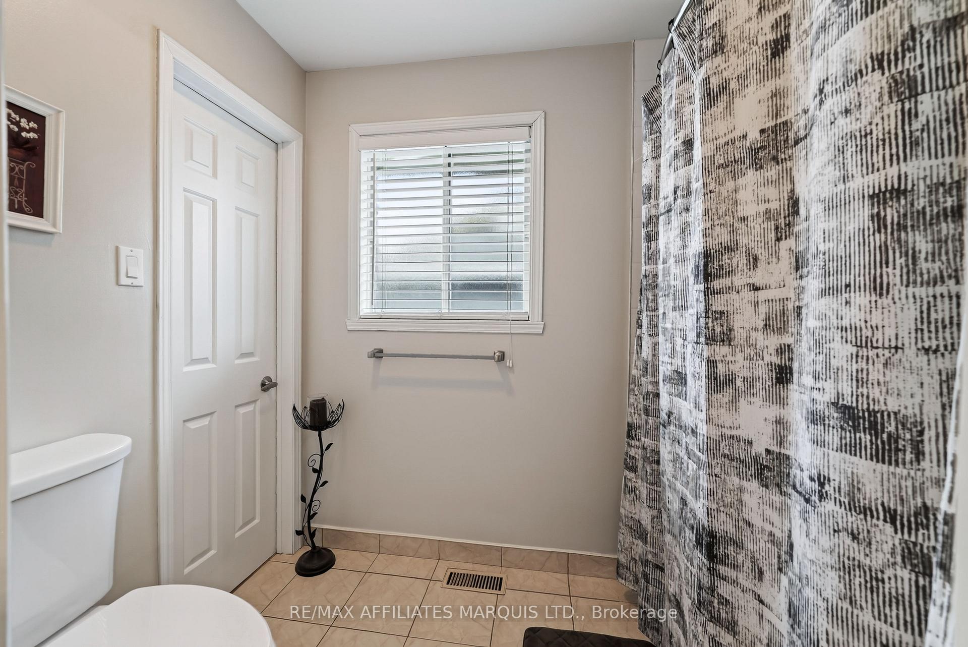Photo 19 of 828 Chelsea Crescent, Cornwall, Cornwall — HOMEH