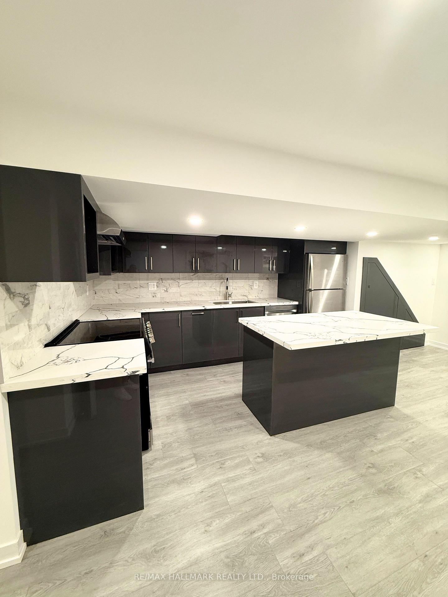 Front of Unit Bsmnt, 1190 Dovercourt Road