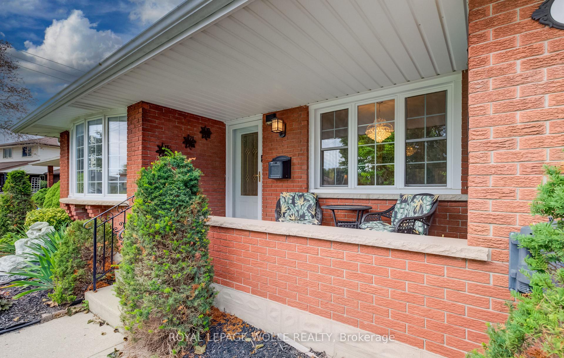 Photo 4 of 54 Fairlawn Road, Kitchener, Vanier - Kitchener — HOMEH