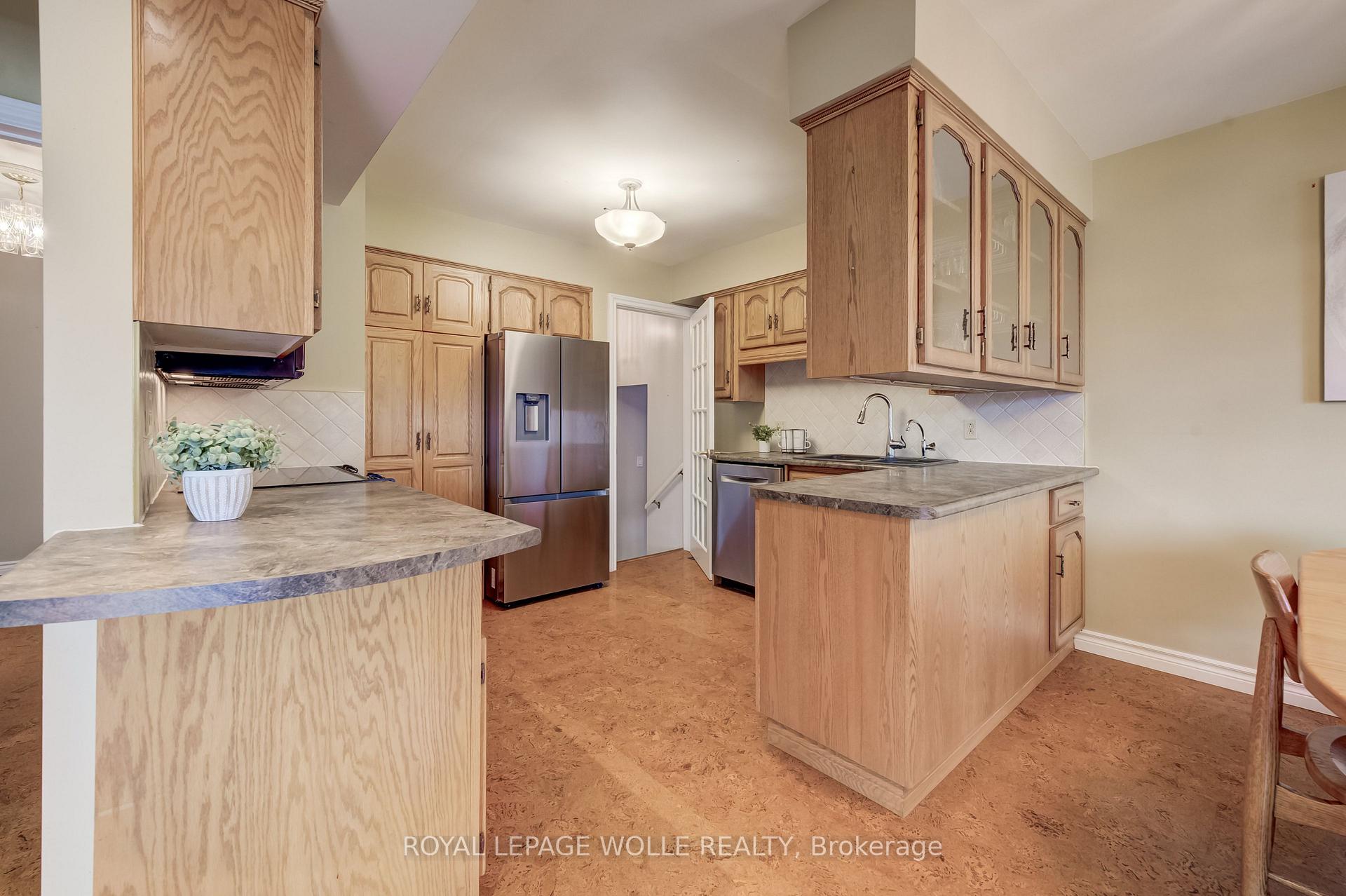 Photo 12 of 54 Fairlawn Road, Kitchener, Vanier - Kitchener — HOMEH