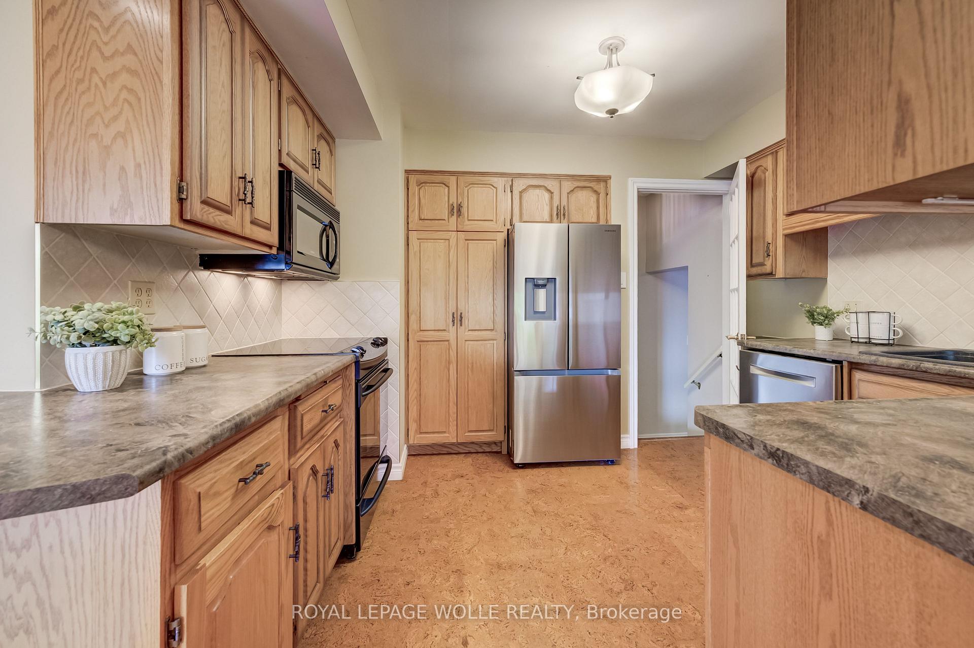Photo 13 of 54 Fairlawn Road, Kitchener, Vanier - Kitchener — HOMEH