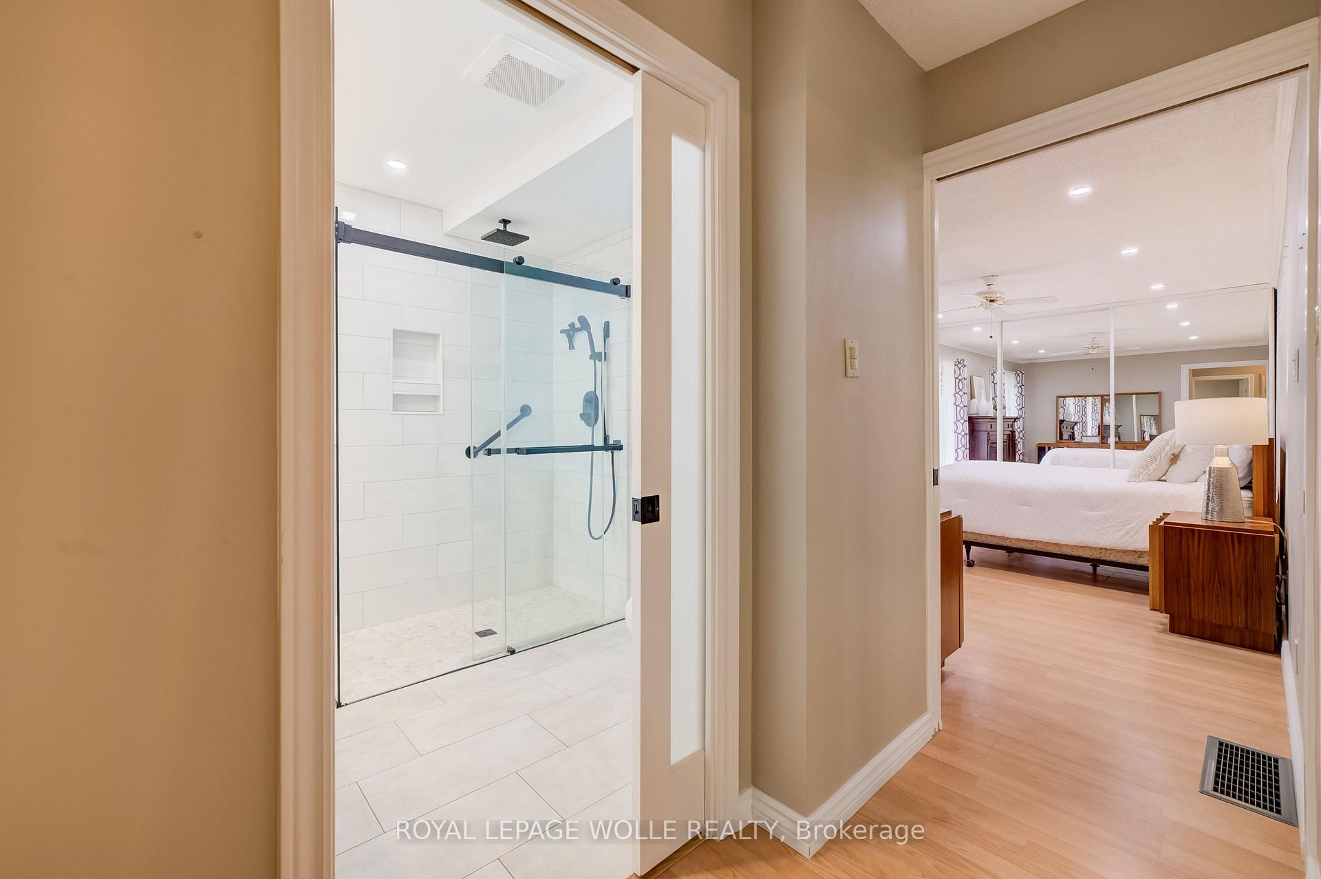 Photo 18 of 54 Fairlawn Road, Kitchener, Vanier - Kitchener — HOMEH