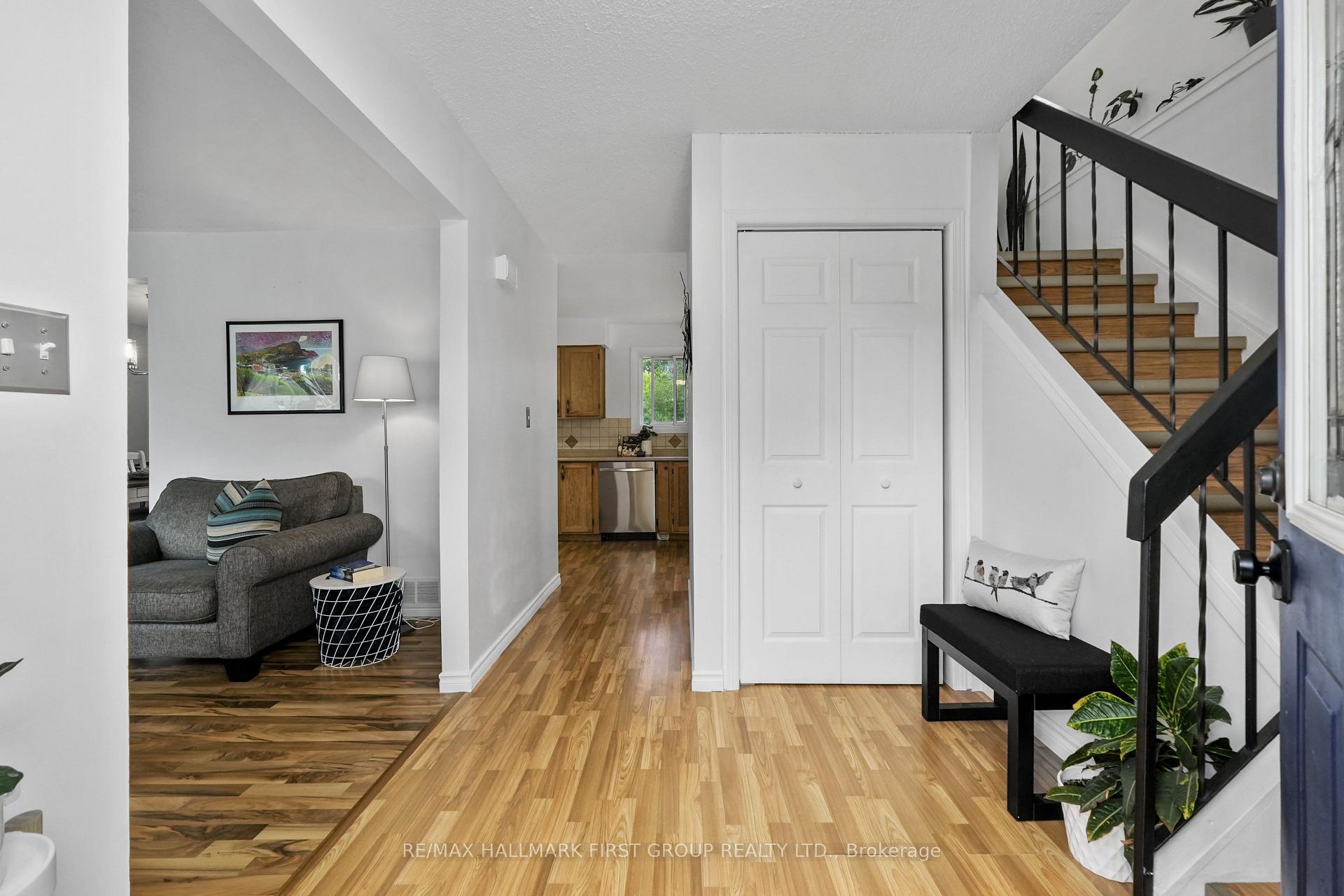 Photo 5 of 667 Westwood Drive, Cobourg — HOMEH
