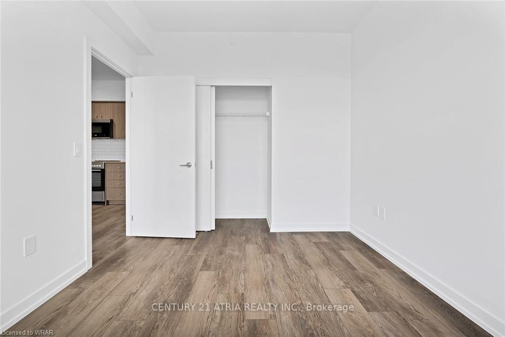 Photo 8 of Unit 907, 5 Wellington Street S, Kitchener, KW Hospital — HOMEH