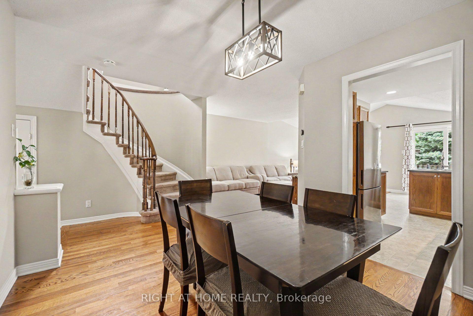 Photo 9 of 623 Wild Shore Crescent, Ottawa, Riverside South/Gloucester Glen — HOMEH