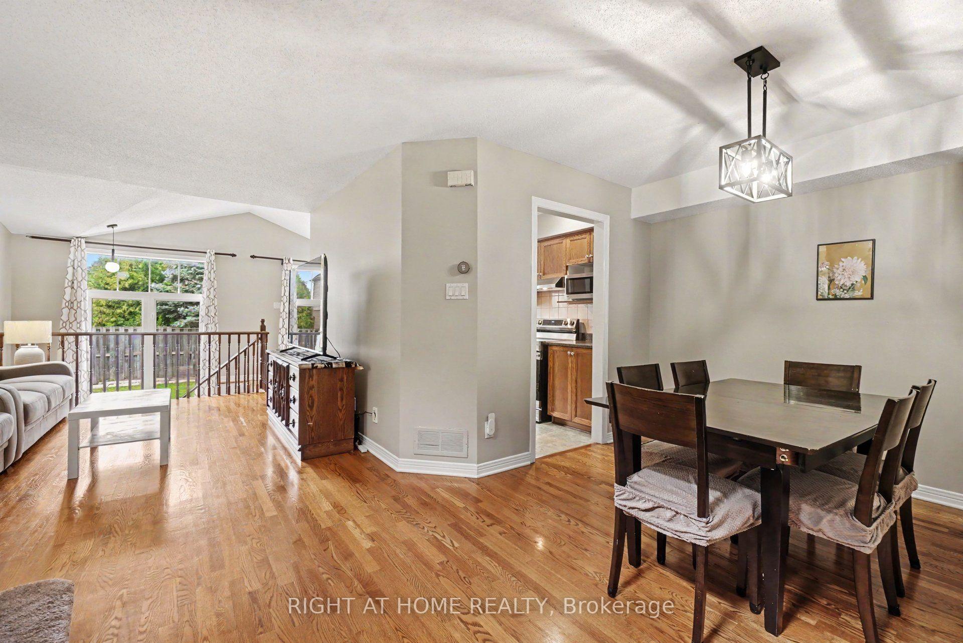 Photo 10 of 623 Wild Shore Crescent, Ottawa, Riverside South/Gloucester Glen — HOMEH