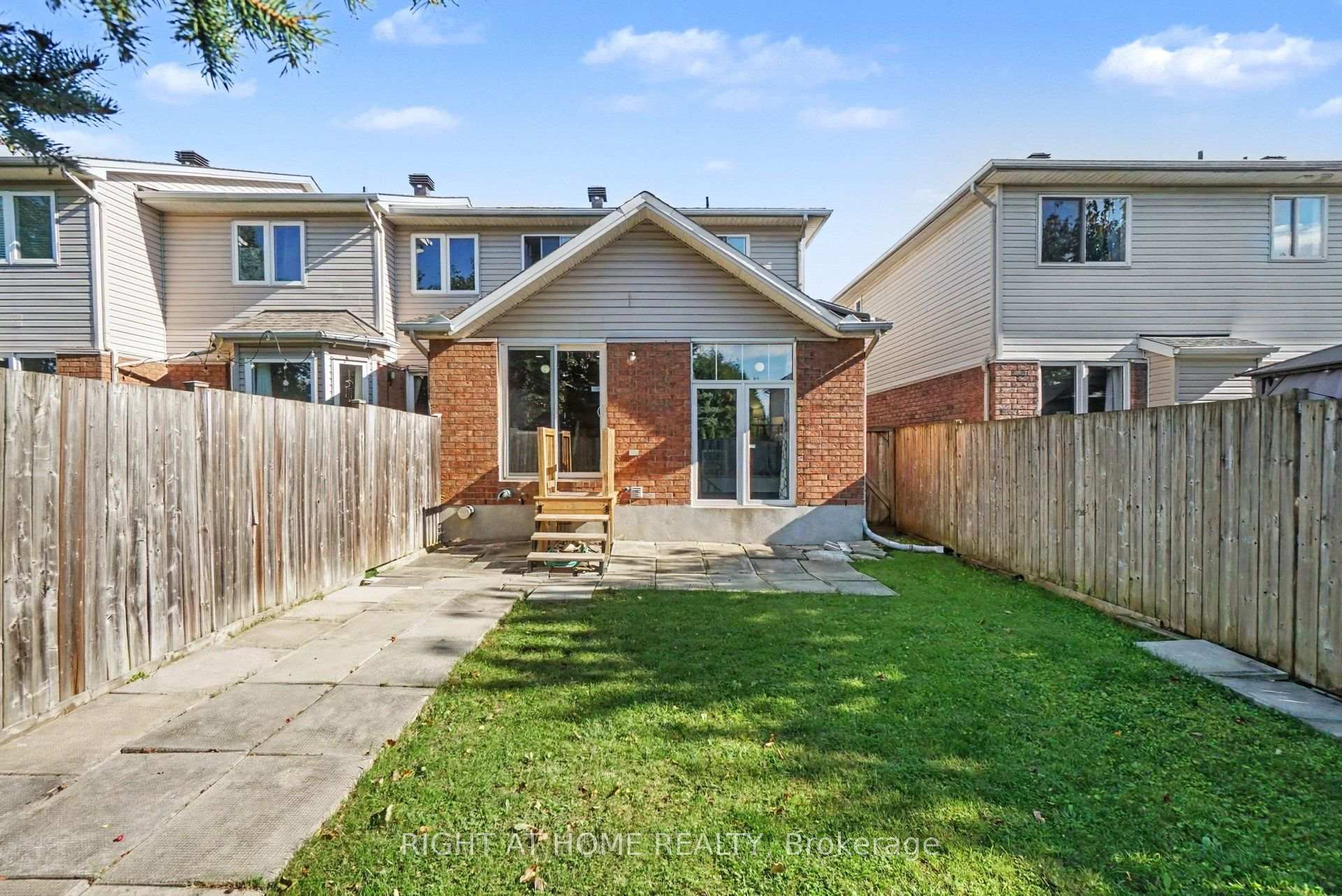 Photo 27 of 623 Wild Shore Crescent, Ottawa, Riverside South/Gloucester Glen — HOMEH