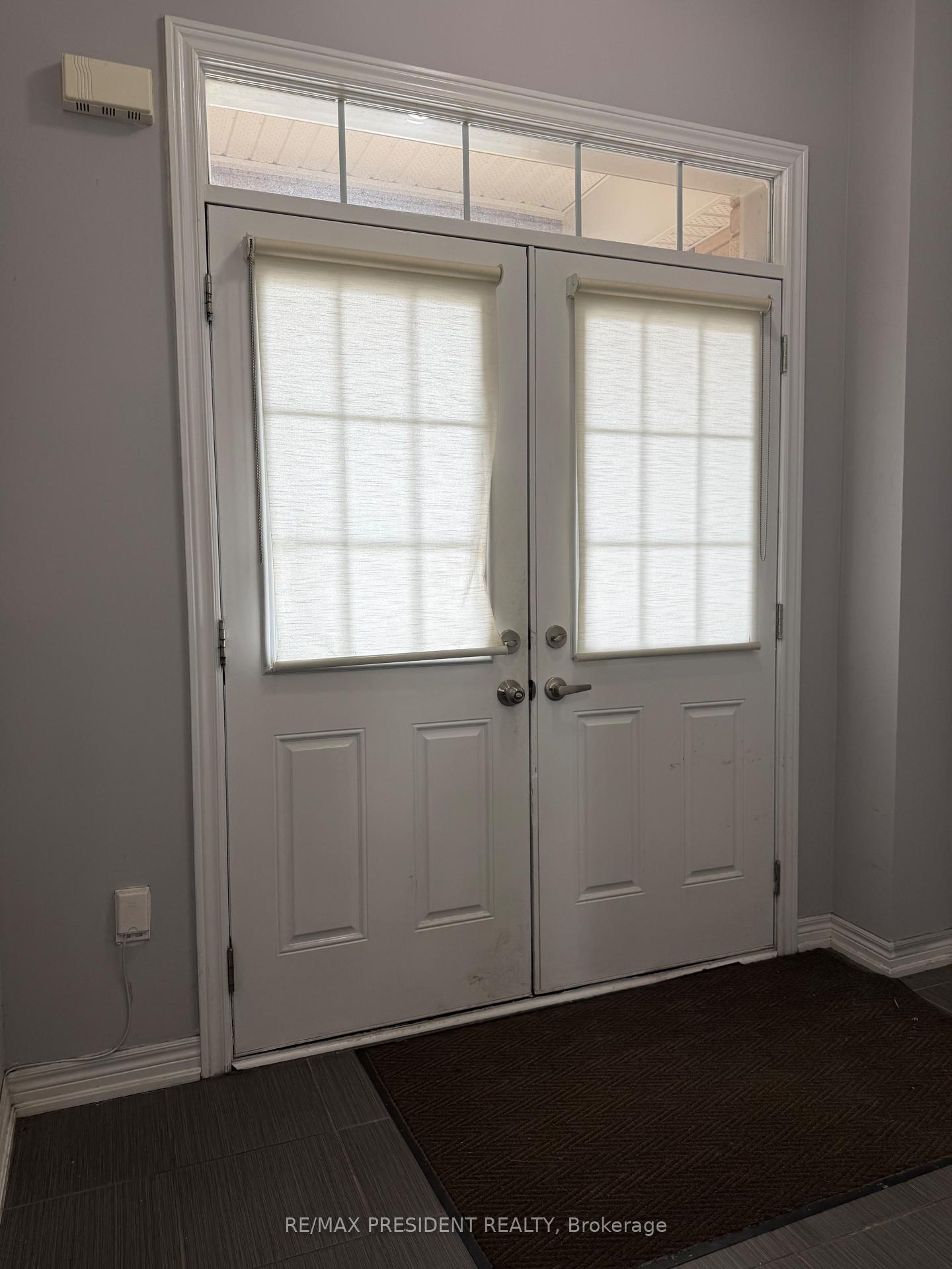 Photo 12 of 98 Davenfield Circle, Brampton, Bram East — HOMEH