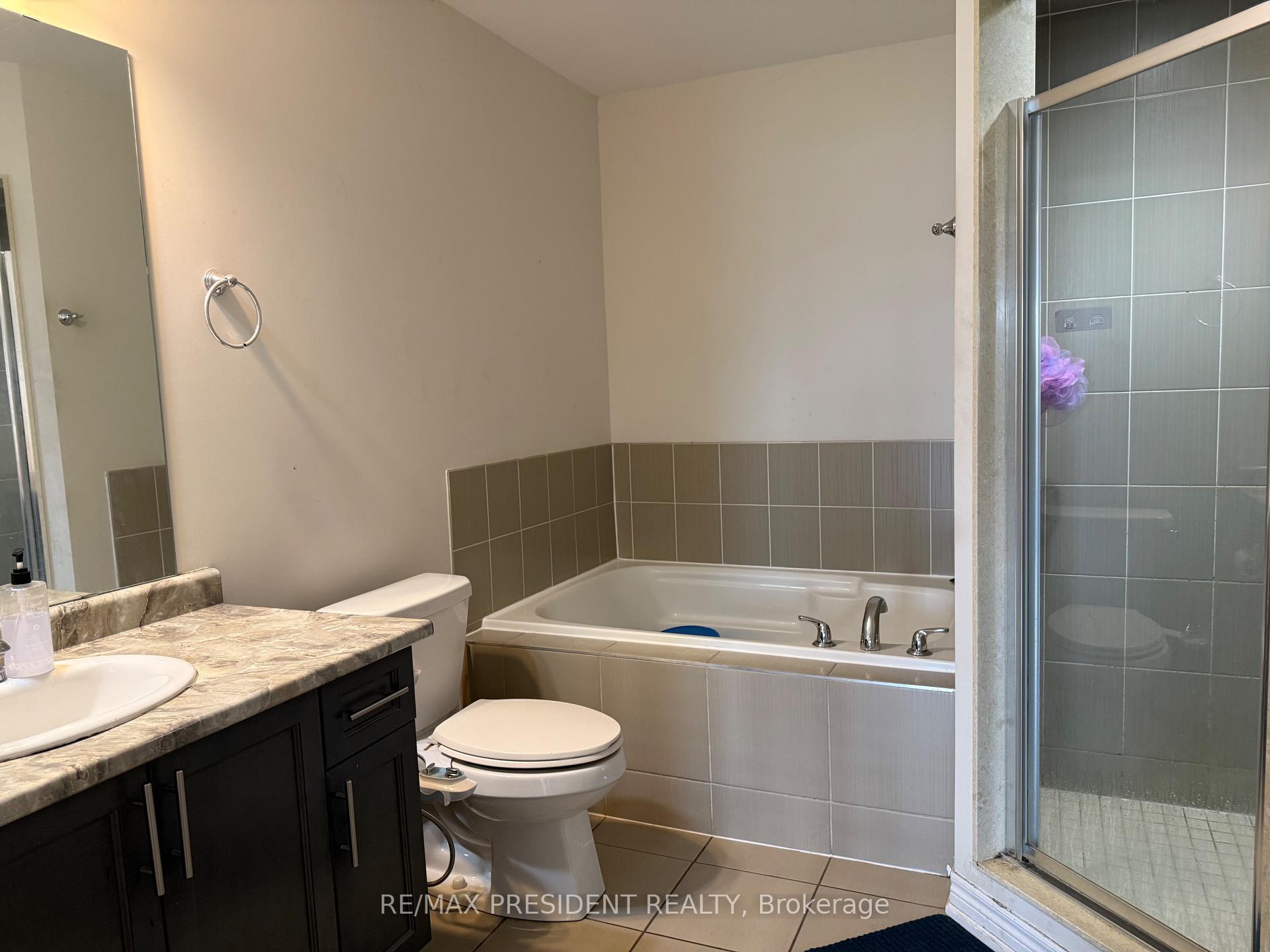Photo 18 of 98 Davenfield Circle, Brampton, Bram East — HOMEH