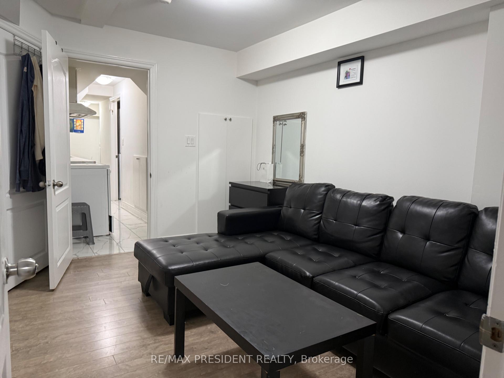 Photo 26 of 98 Davenfield Circle, Brampton, Bram East — HOMEH