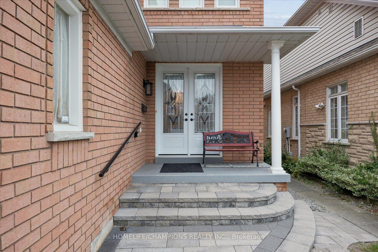 Photo 3 of 1905 Wildflower Drive, Pickering, Amberlea — HOMEH
