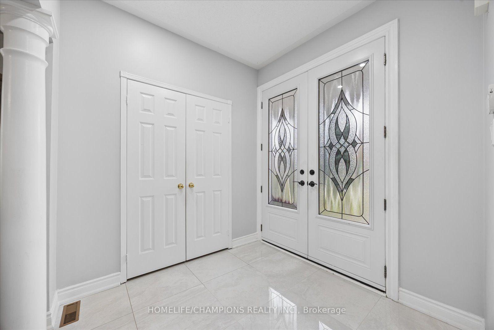 Photo 4 of 1905 Wildflower Drive, Pickering, Amberlea — HOMEH