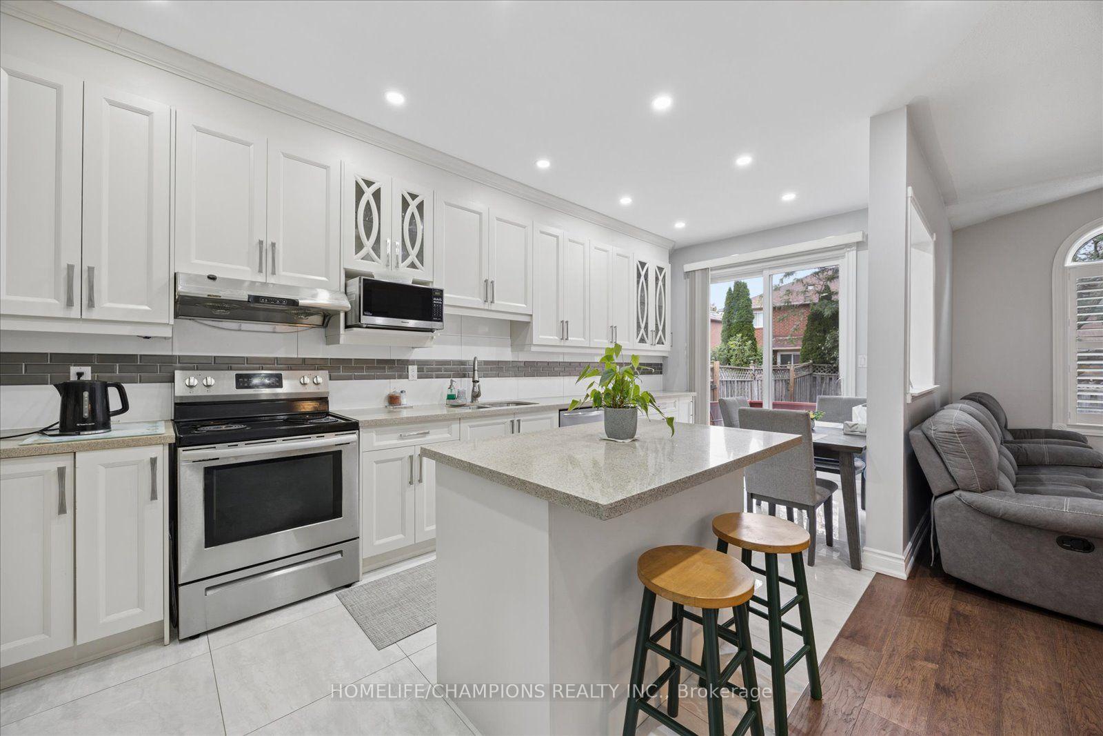 Photo 8 of 1905 Wildflower Drive, Pickering, Amberlea — HOMEH