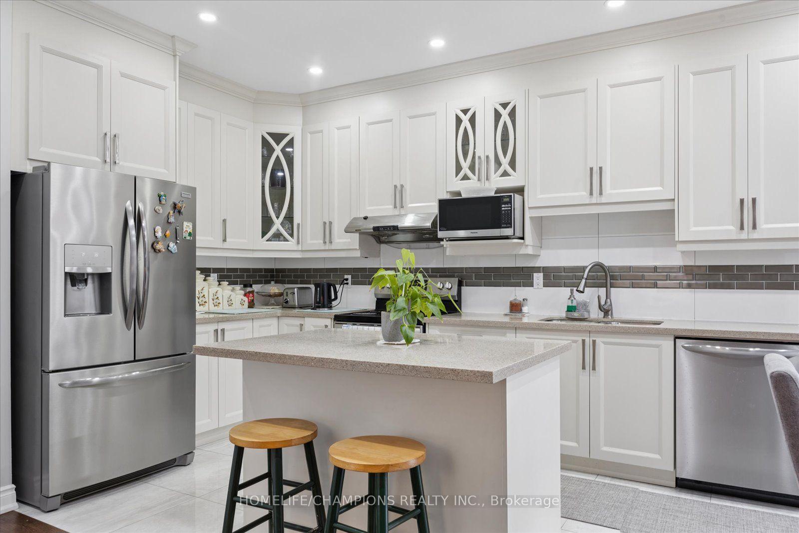 Photo 9 of 1905 Wildflower Drive, Pickering, Amberlea — HOMEH