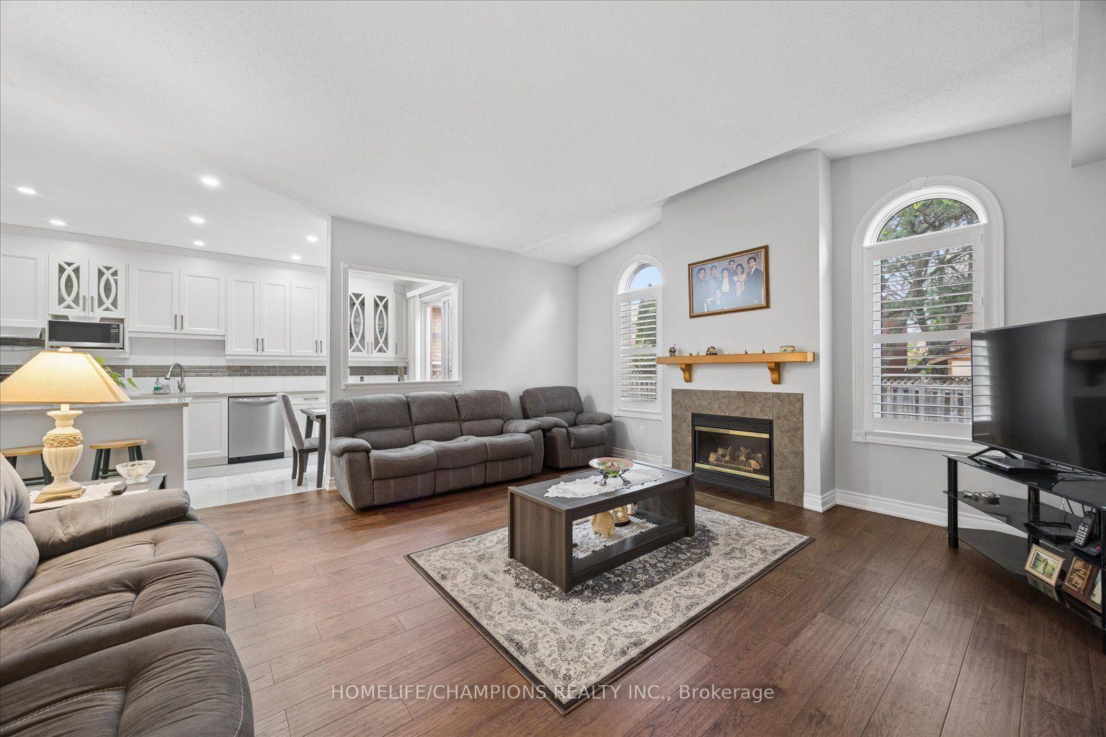 Photo 14 of 1905 Wildflower Drive, Pickering, Amberlea — HOMEH