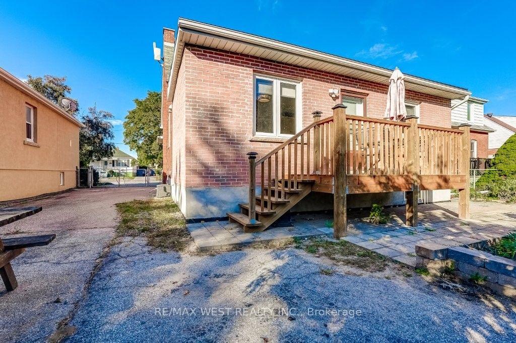 Photo 26 of 9 Culnan Avenue, Etobicoke, Islington-City Centre West — HOMEH