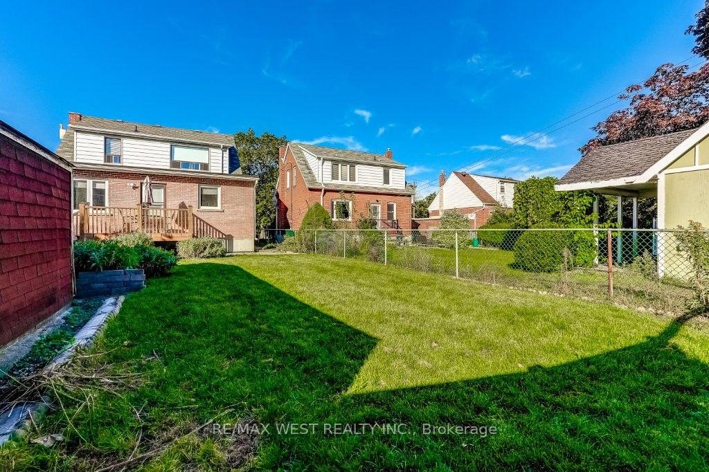 Photo 29 of 9 Culnan Avenue, Etobicoke, Islington-City Centre West — HOMEH