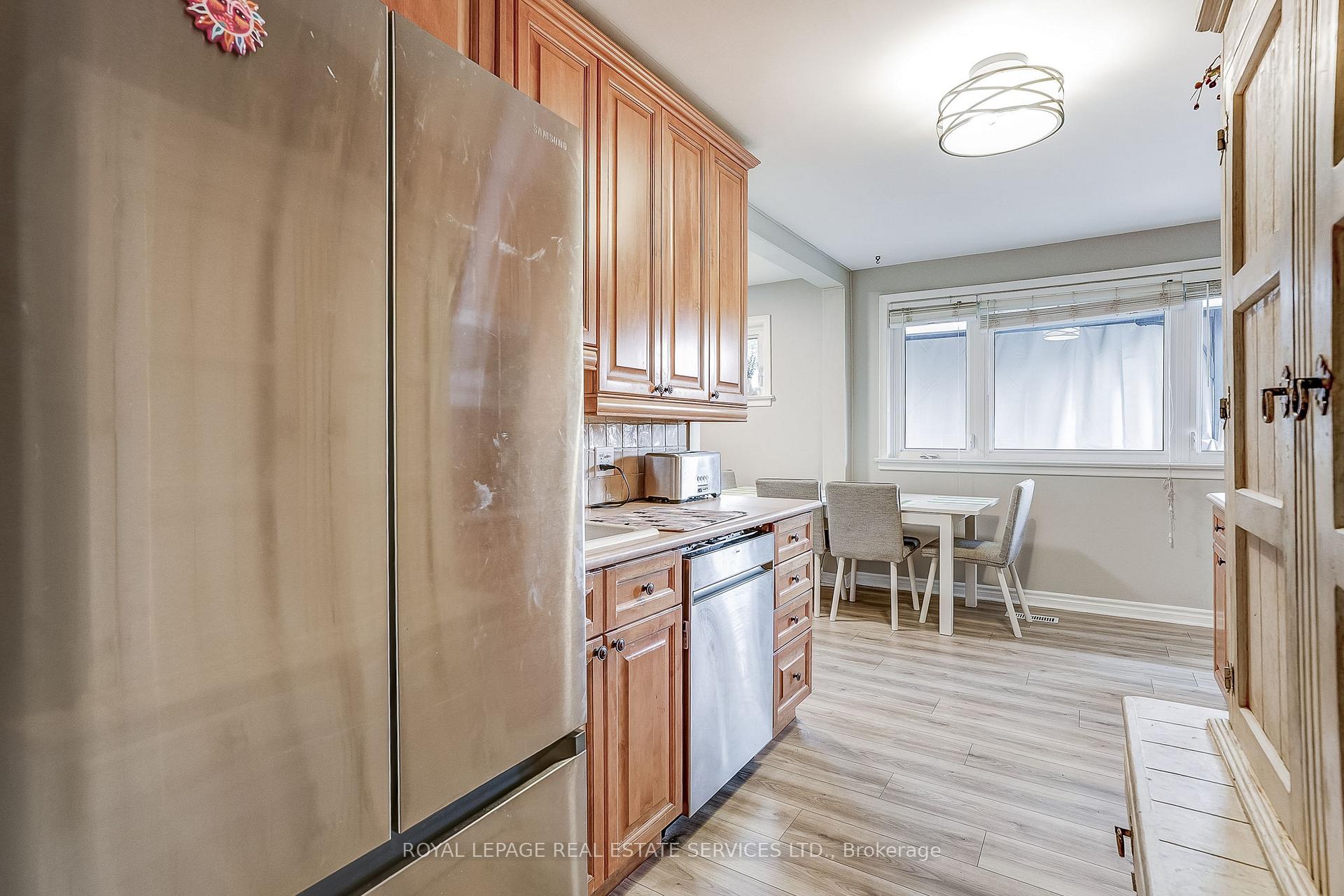 Photo 11 of 27 Sora Drive, Mississauga, Streetsville — HOMEH