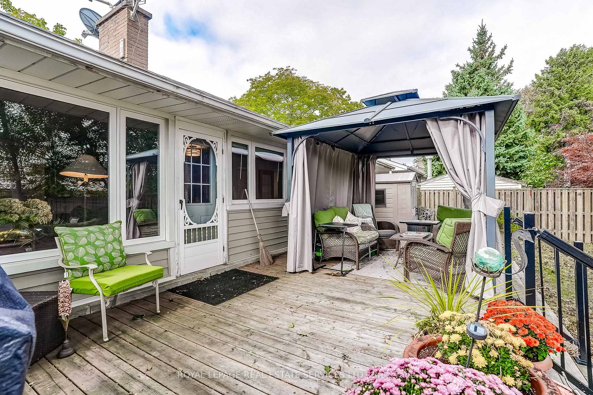 Photo 28 of 27 Sora Drive, Mississauga, Streetsville — HOMEH