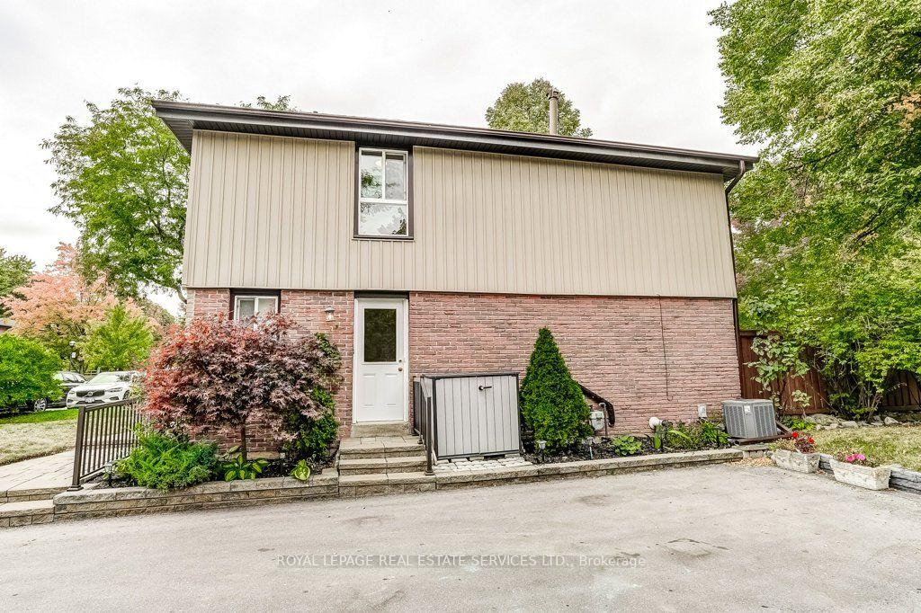 Photo 2 of 1770 Hyde Mill Crescent, Mississauga, Streetsville — HOMEH