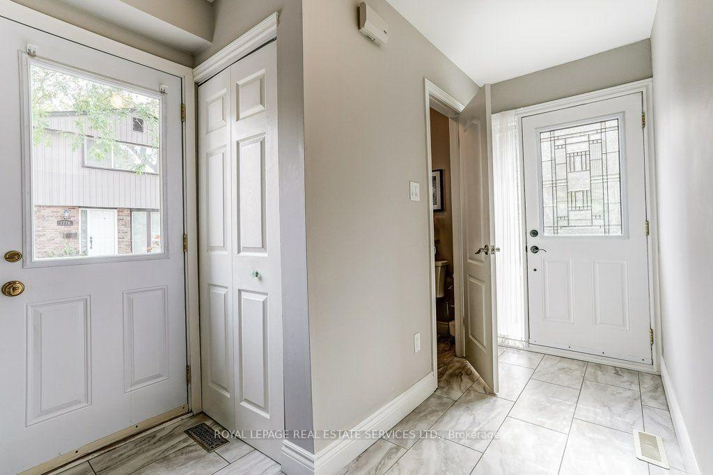 Photo 4 of 1770 Hyde Mill Crescent, Mississauga, Streetsville — HOMEH