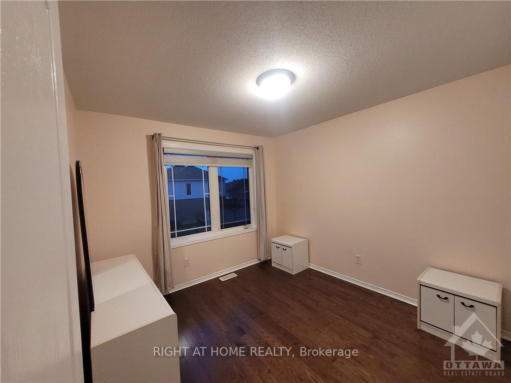 Photo 21 of 239 Highpointe Crescent, Ottawa, Barrhaven - Strandherd — HOMEH
