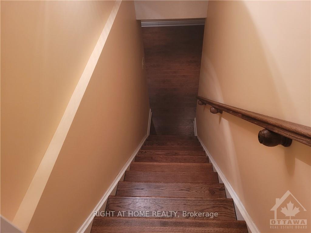 Photo 23 of 239 Highpointe Crescent, Ottawa, Barrhaven - Strandherd — HOMEH