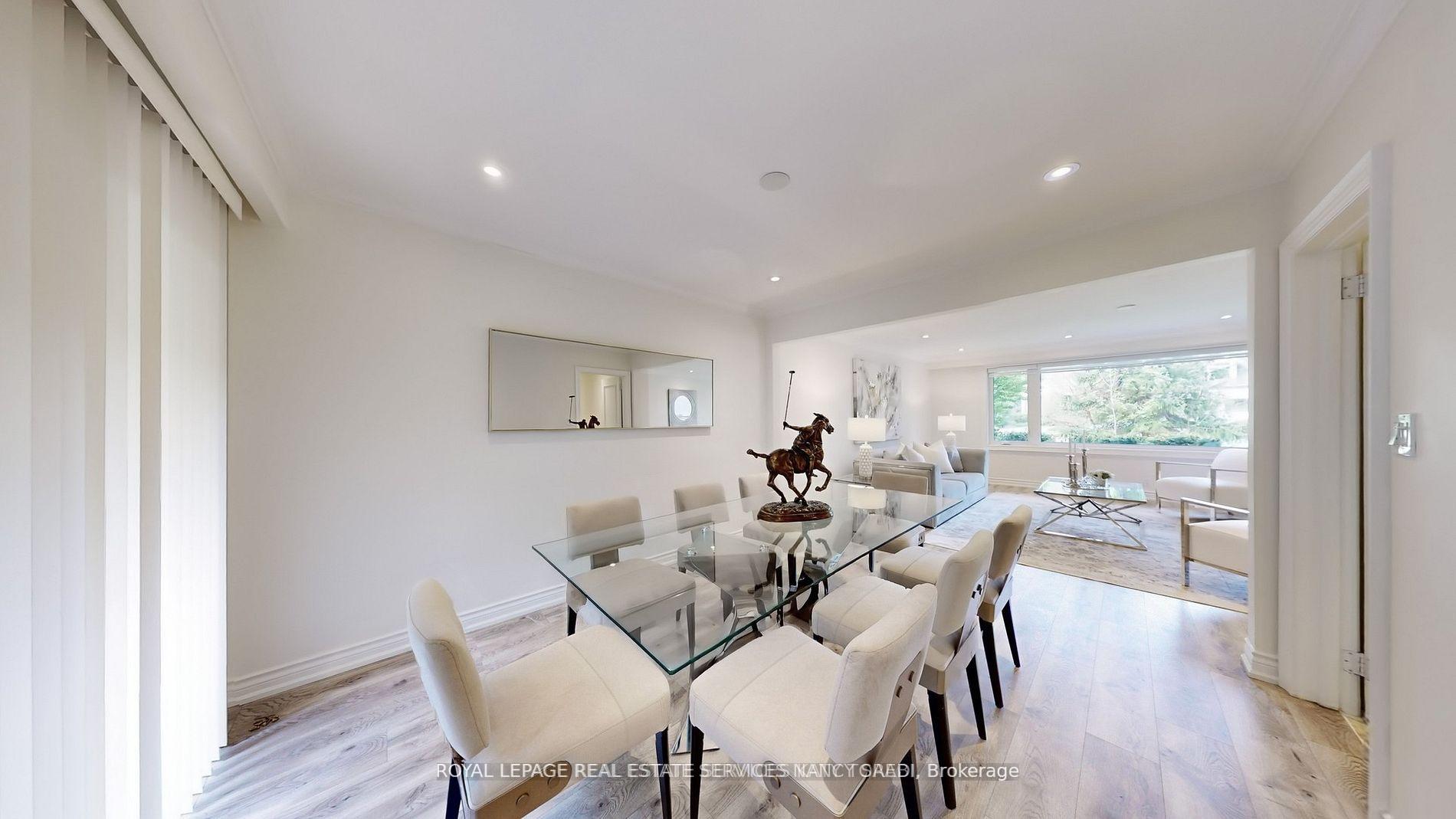 Photo 9 of 15 Farrington Drive, North York, St. Andrew-Windfields — HOMEH