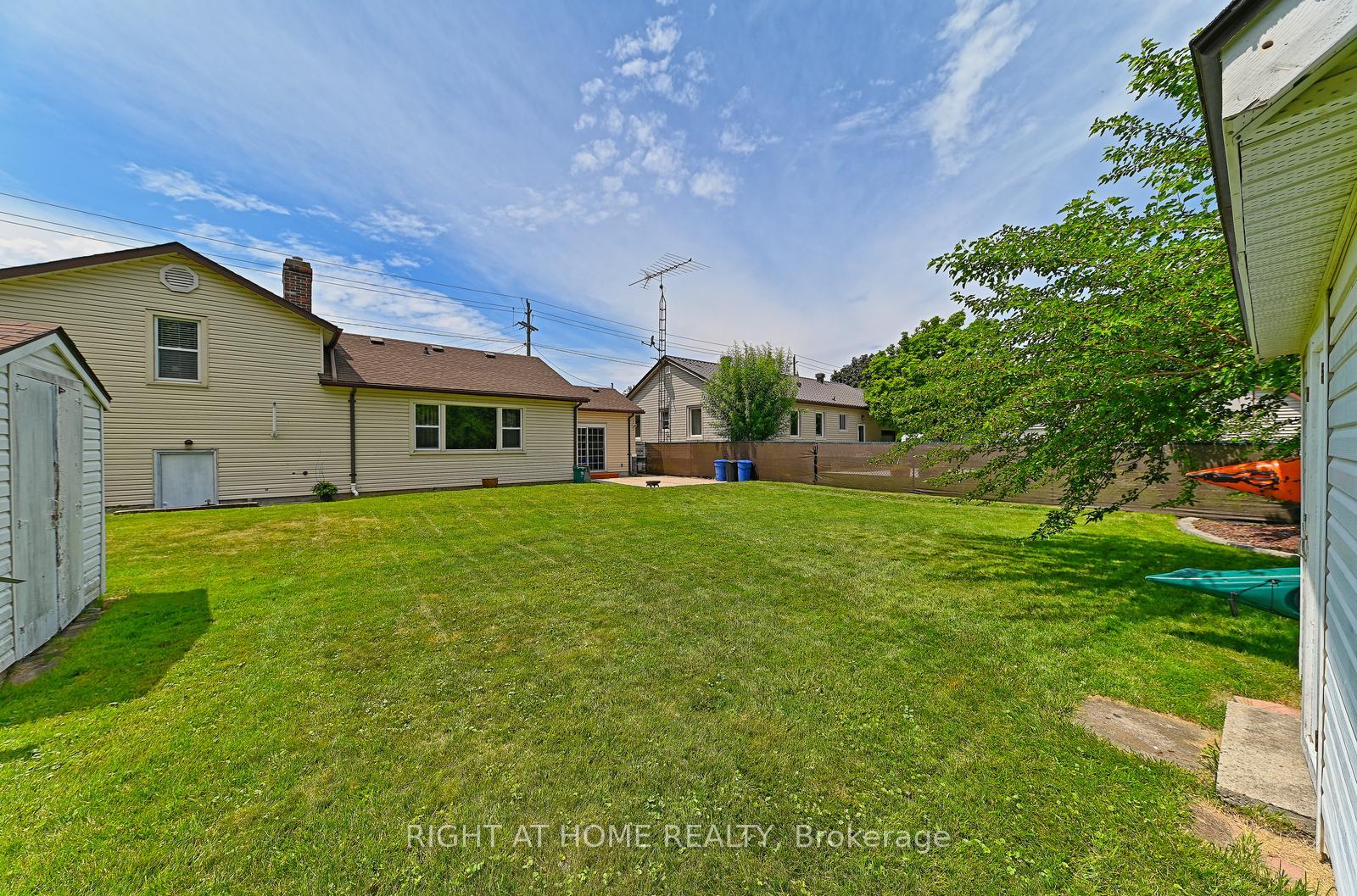 Photo 7 of 466 Geneva Street, St. Catharines, Vine/Linwell — HOMEH