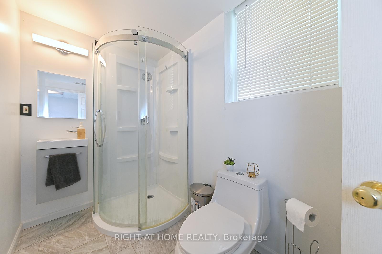 Photo 32 of 466 Geneva Street, St. Catharines, Vine/Linwell — HOMEH