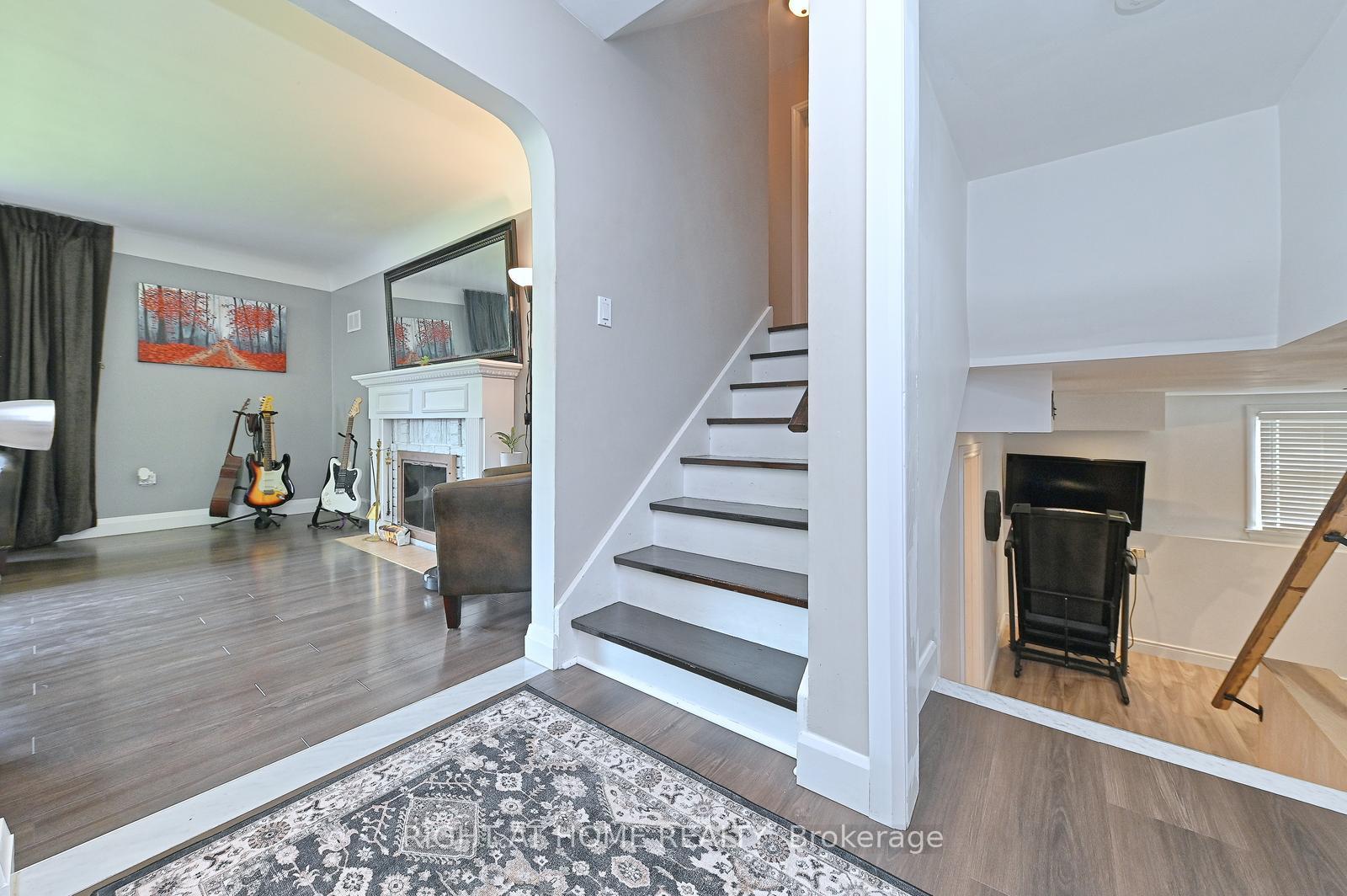 Photo 33 of 466 Geneva Street, St. Catharines, Vine/Linwell — HOMEH