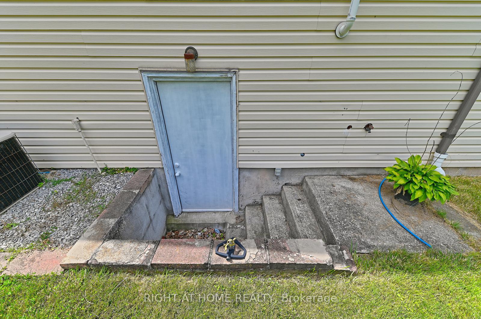 Photo 44 of 466 Geneva Street, St. Catharines, Vine/Linwell — HOMEH