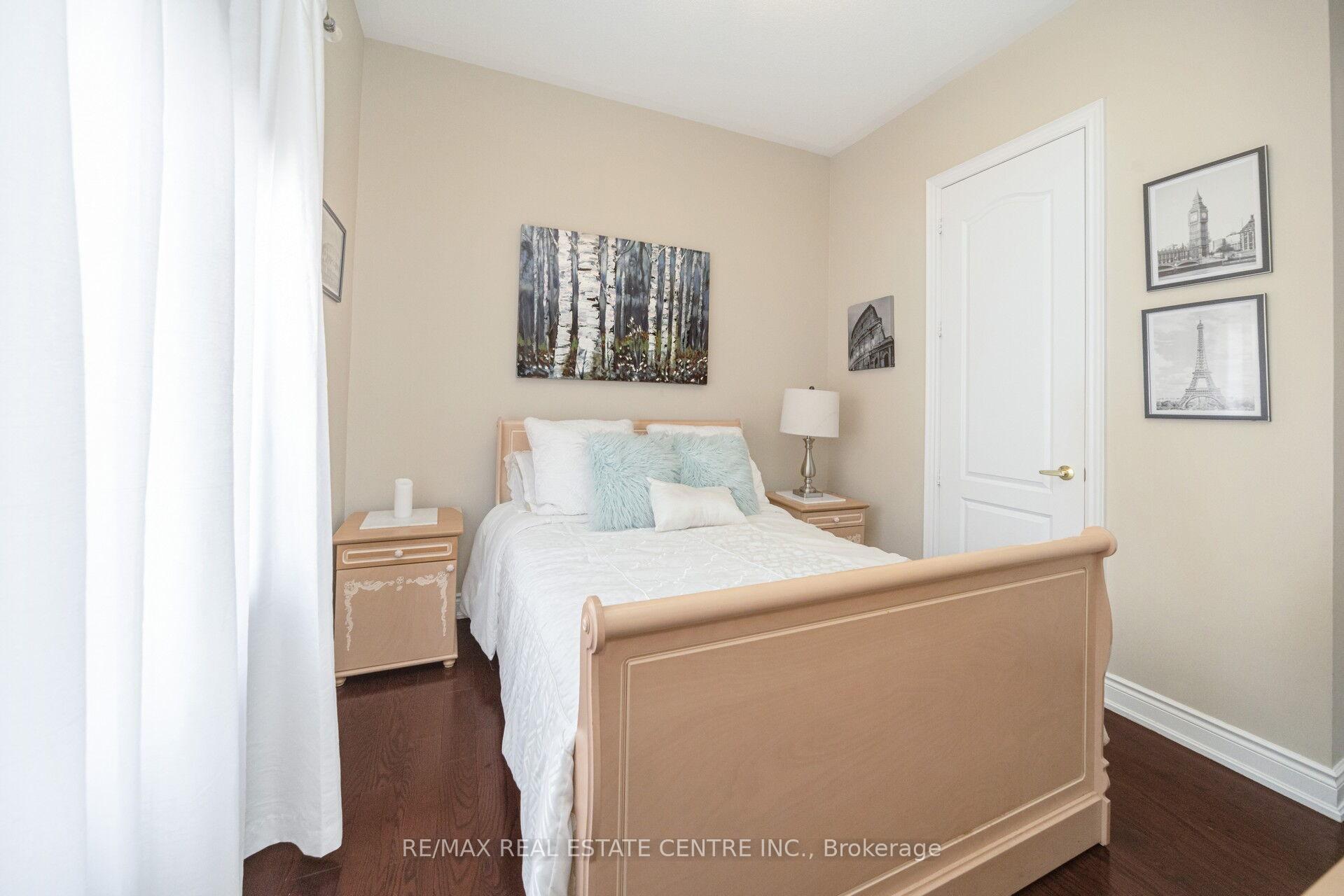 Photo 28 of 10 Eiffel Boulevard, Brampton, Vales of Castlemore North — HOMEH