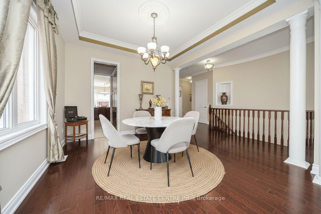Photo 42 of 10 Eiffel Boulevard, Brampton, Vales of Castlemore North — HOMEH
