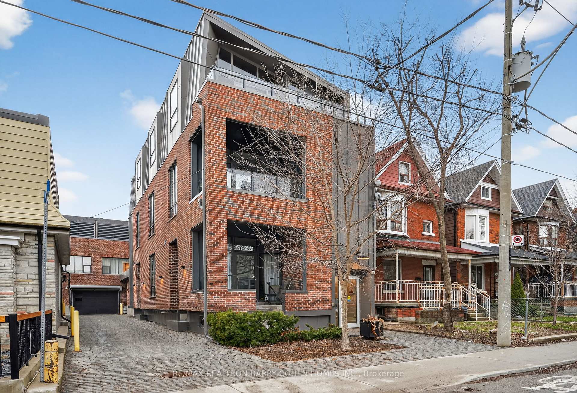 Photo of Unit 7, 50 Bartlett Avenue