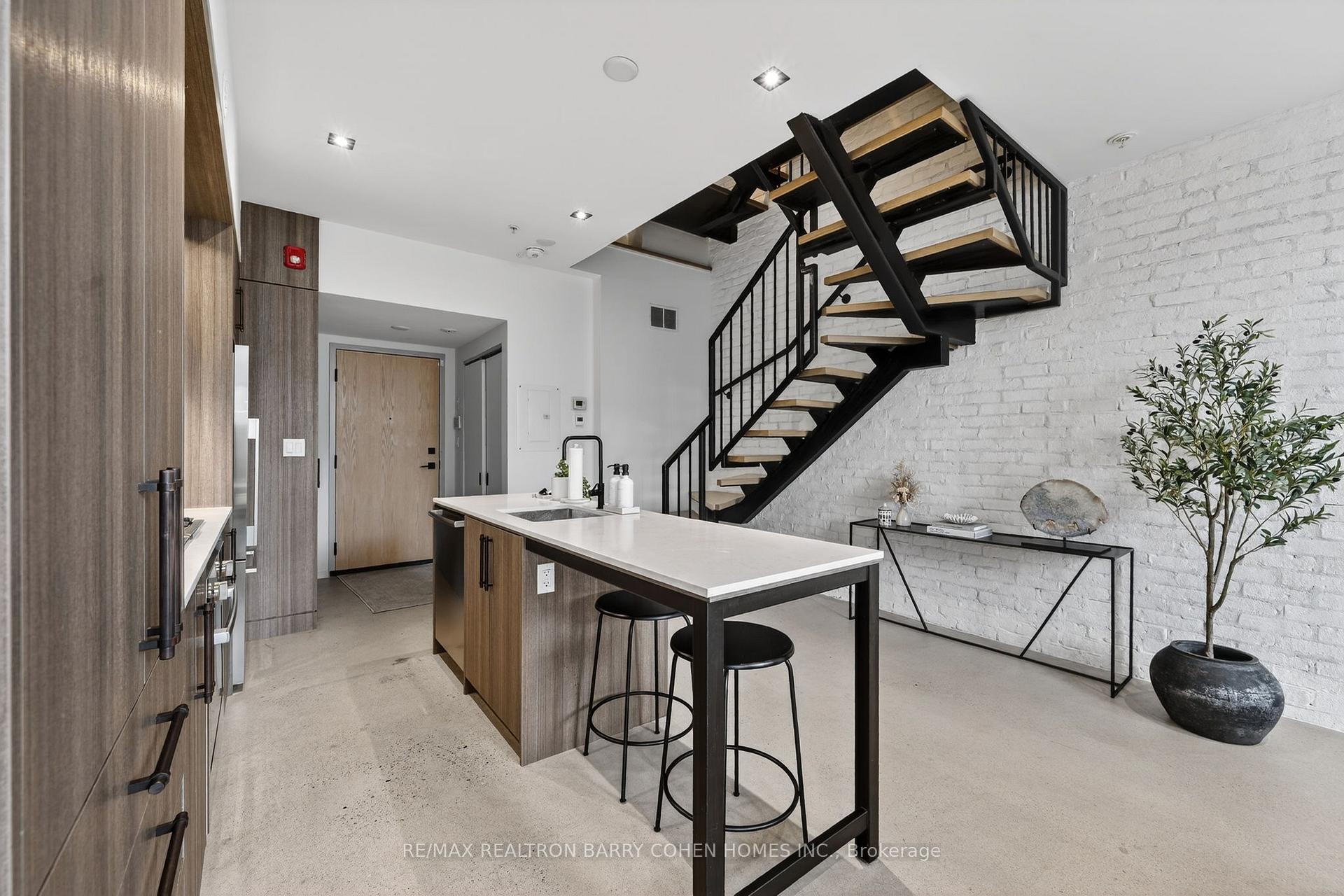 Photo 5 of Unit 7, 50 Bartlett Avenue, Toronto, Dovercourt-Wallace Emerson-Junction — HOMEH